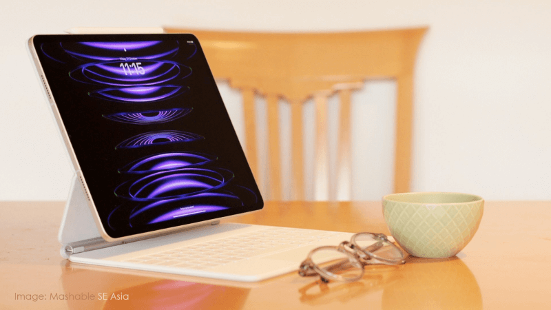 供应链谣言称，苹果的下一代 iPad 配备两层 OLED 显示屏可能会将消费价格提高 60%-80%